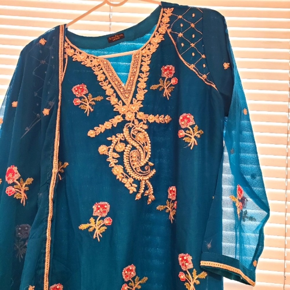 Agha Noor Master Replica